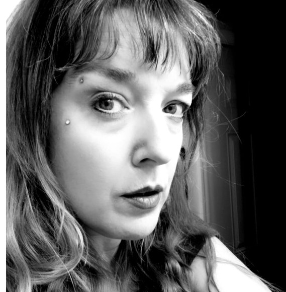 Meet your Posher, Heather - Picture 1 of 1